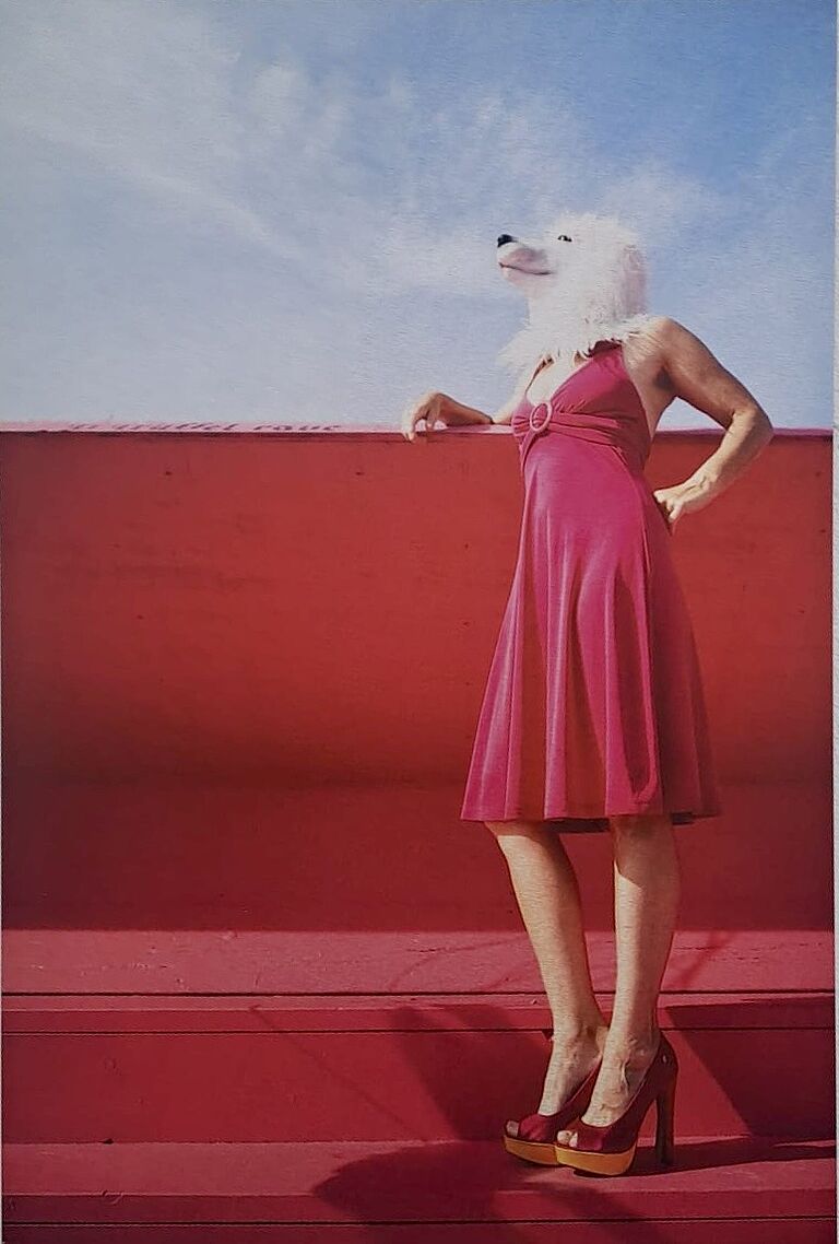 Moderne Kunst Frau mit Hundekopf